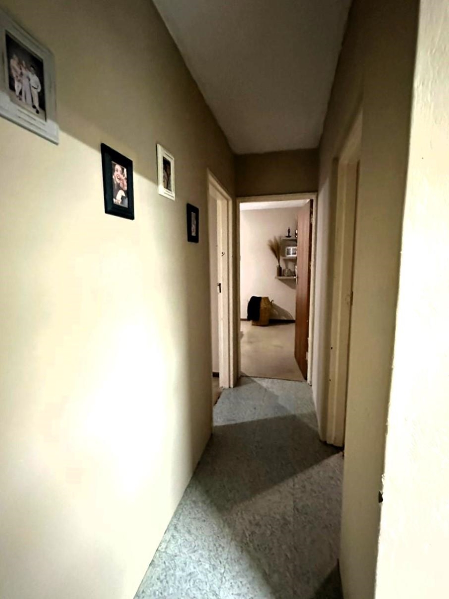 5 Bedroom Property for Sale in Wavecrest Eastern Cape